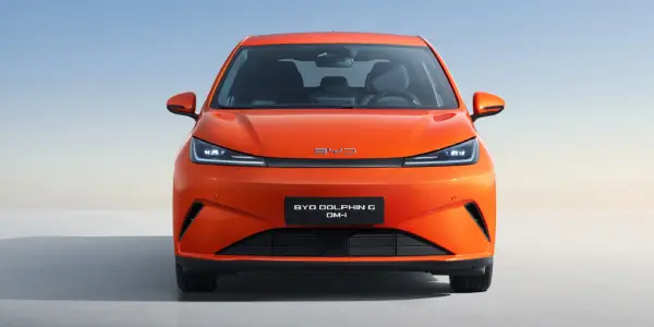 BYD DOLPHIN G DM-i long-range plug-in hybrid hatchback