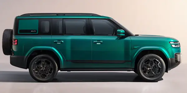 BYD Ti 7 DM-p family SUV