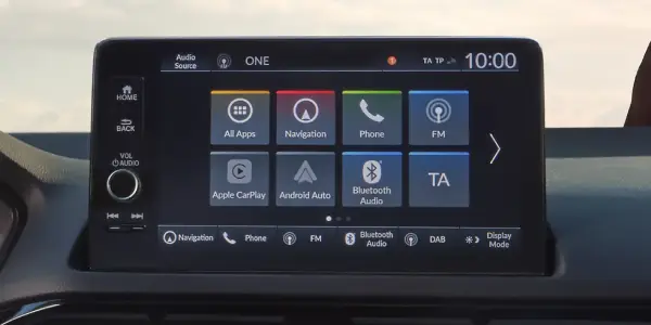 Honda Civic infotainment and connectivity